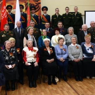 Ветеранам Калининского района вручили юбилейные медали