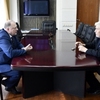 Состоялась рабочая встреча Сергея Голубева с писателем, Почетным гражданином Тверской области Евгением Борисовым