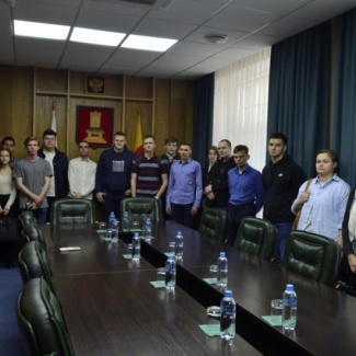 Студенты-политологи ТвГУ побывали на экскурсии  в Законодательном Собрании