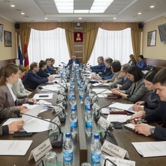 Состоялось заседание комитета по транспорту и жилищно-коммунальному комплексу