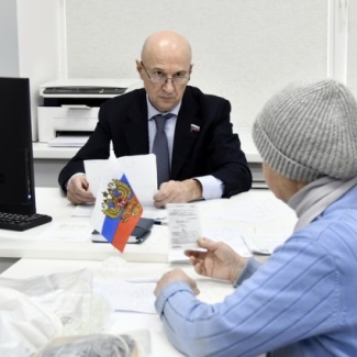 Председатель комитета провёл депутатский приём