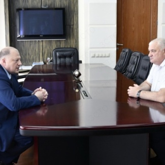 Состоялась рабочая встреча Сергея Голубева с гендиректором ООО «Газпром межрегионгаз Тверь» Виктором Варжиным