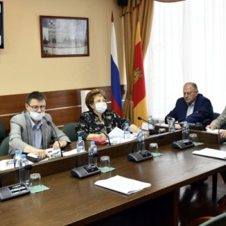 Комитет рассмотрел вопросы развития АПК и регулирования земельных отношений