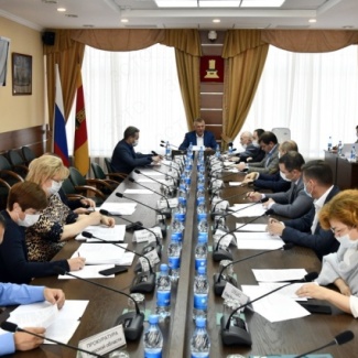 Состоялось заседание постоянного комитета по жилищно-коммунальному комплексу и транспорту