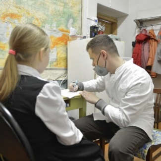 Бригады врачей узких специальностей вновь выезжают в районы