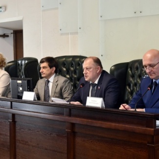 Курс на слаженную работу