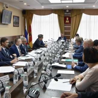 Комитет по транспорту и ЖКК провёл очередное заседание