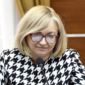 Детский омбудсмен представила областному парламенту доклад по итогам своей работы за год