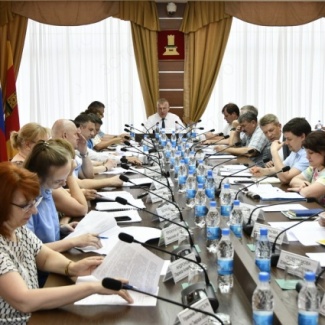 Состоялось заседание комитета по транспорту и жилищно-коммунальному комплексу