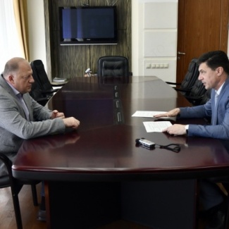 Сергей Голубев провел рабочую встречу с управляющим Отделением Пенсионного фонда РФ по Тверской области Вячеславом Воеводиным