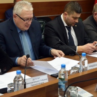 Переселение из аварийного жилья — под контролем депутатов