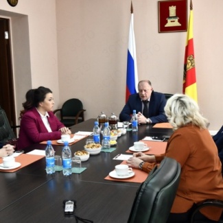 Сергей Голубев обсудил с представителями учительского сообщества проблемы школьного образования