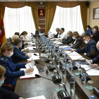 Состоялось заседание постоянного комитета по бюджету и налогам