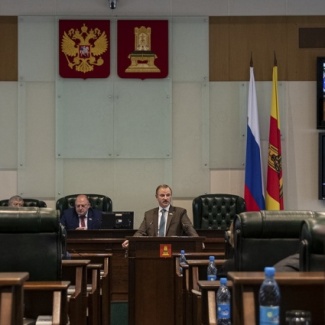 Законодательное Собрание поддержало законопроект, предлагающий поправки в федеральный закон в части совершенствования казачьих обществ