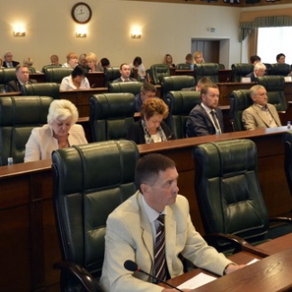 Региональный парламент утвердил исполнение областного бюджета-2016