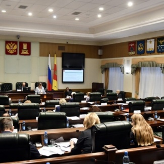 Закон об областном бюджете рекомендован к принятию в первом чтении